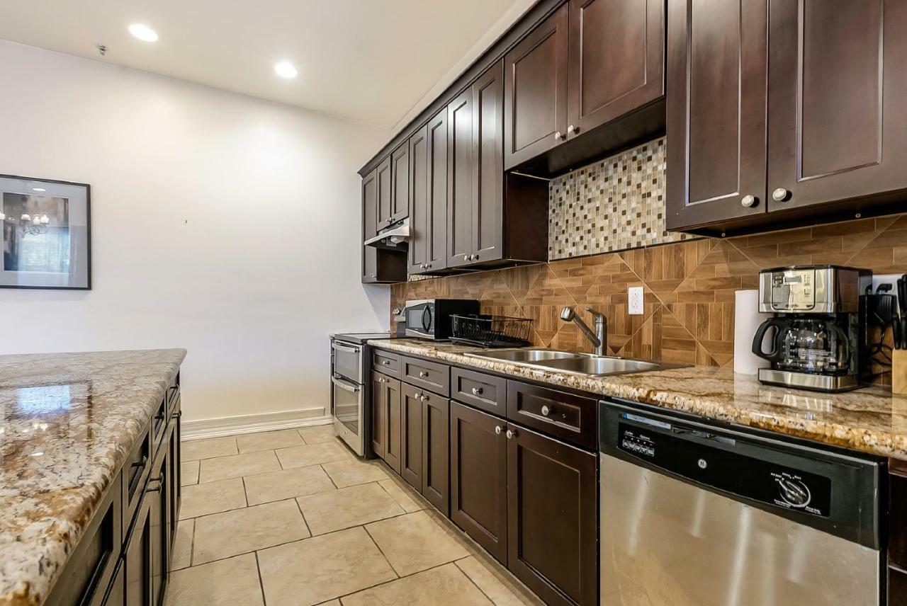 Spacious 3BR/2.5BATH Condo in Great location Nueva Orleans Exterior foto